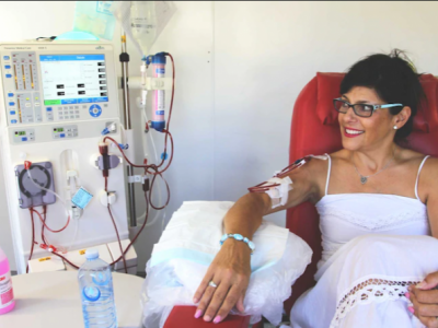 Mother in need of dialysis
